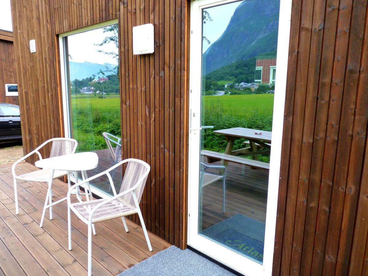 Setnes Feriesenter Hostel Veblungsnes ภายนอก รูปภาพ