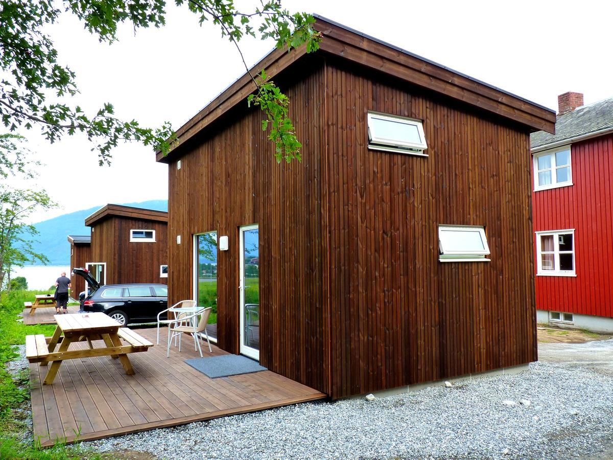Setnes Feriesenter Hostel Veblungsnes ภายนอก รูปภาพ